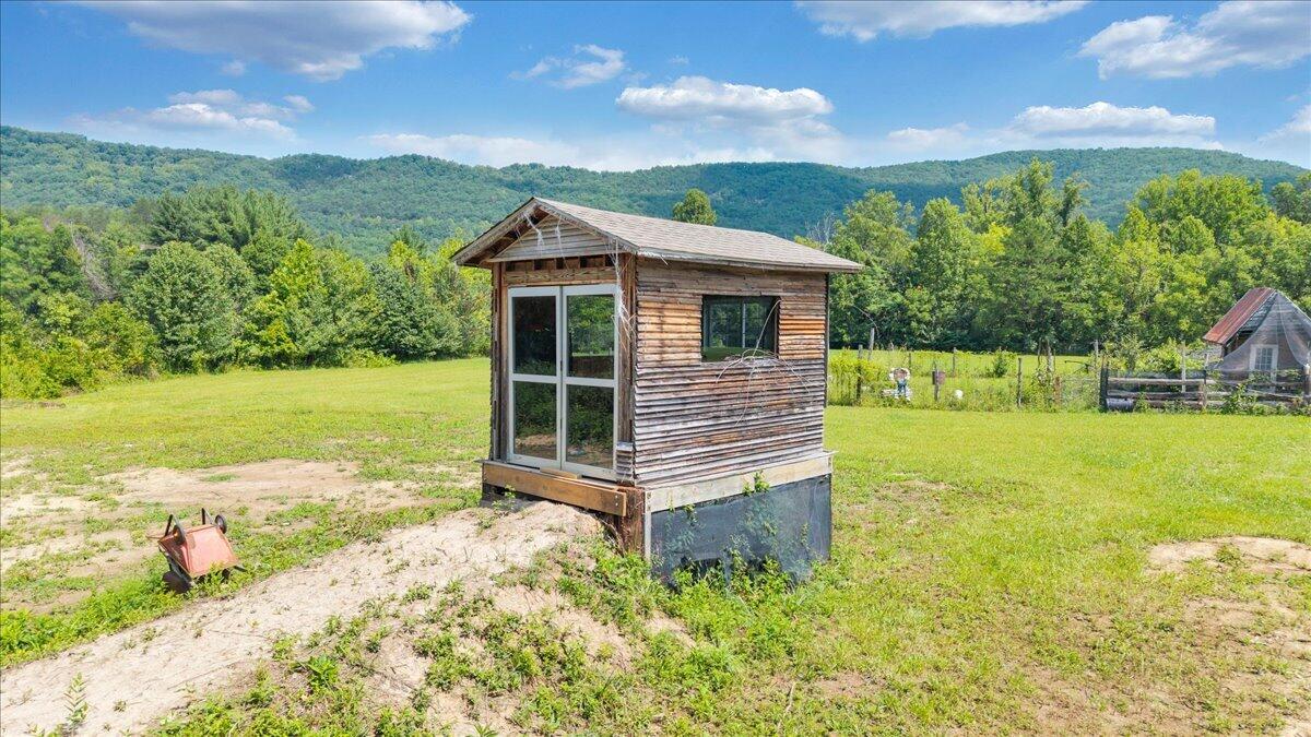 3663 Bradshaw RD