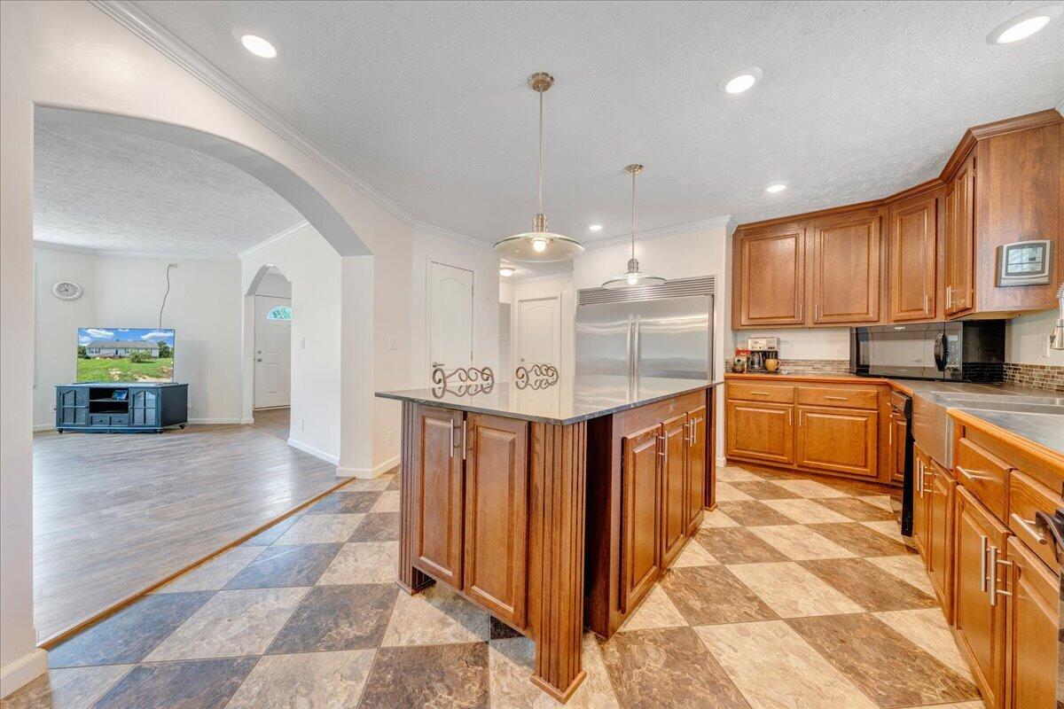 3663 Bradshaw RD