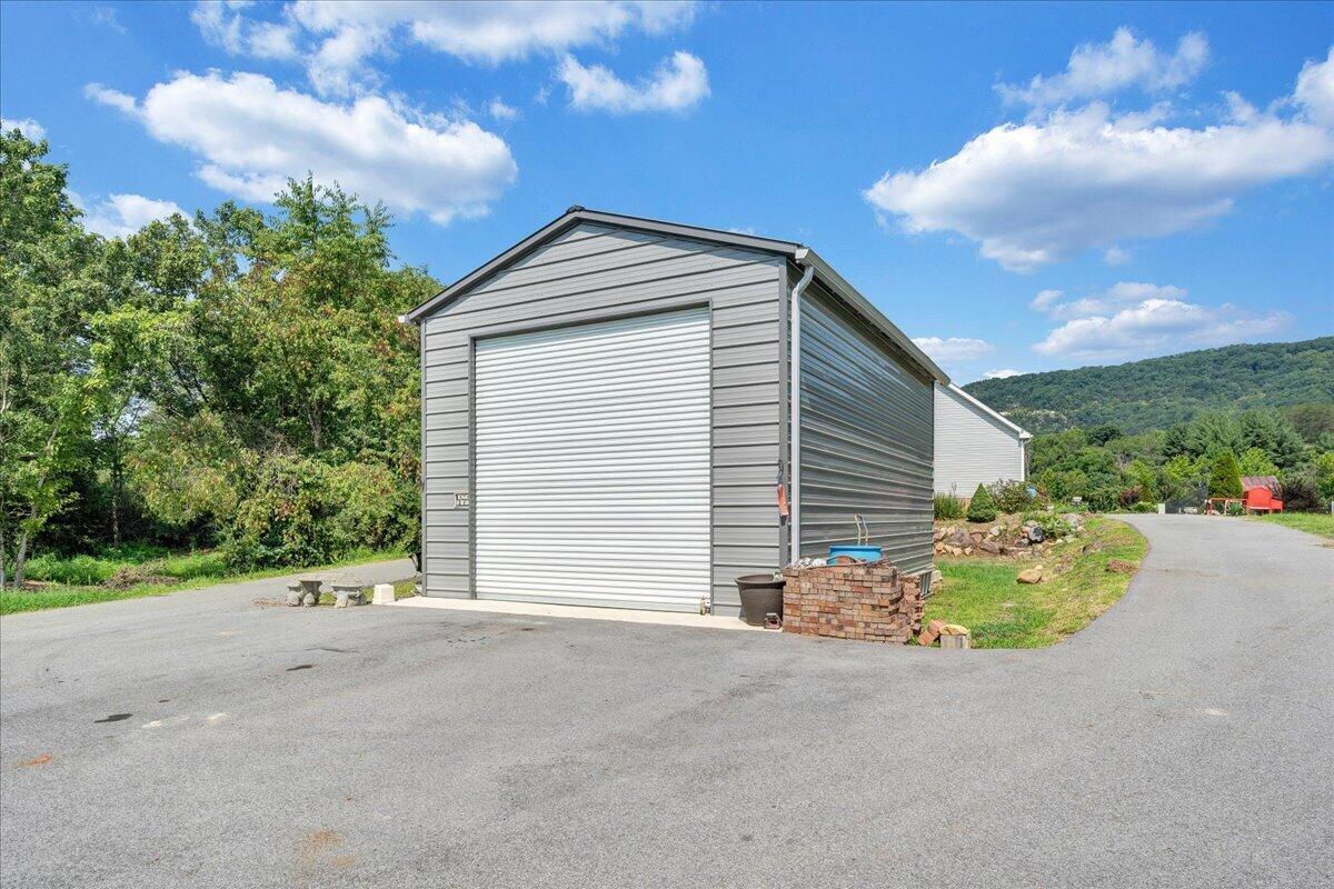 3663 Bradshaw RD