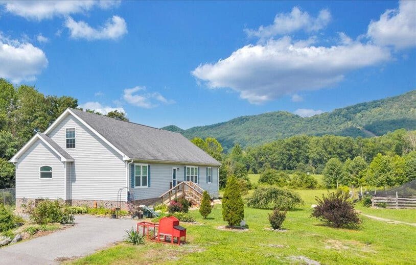 3663 Bradshaw RD