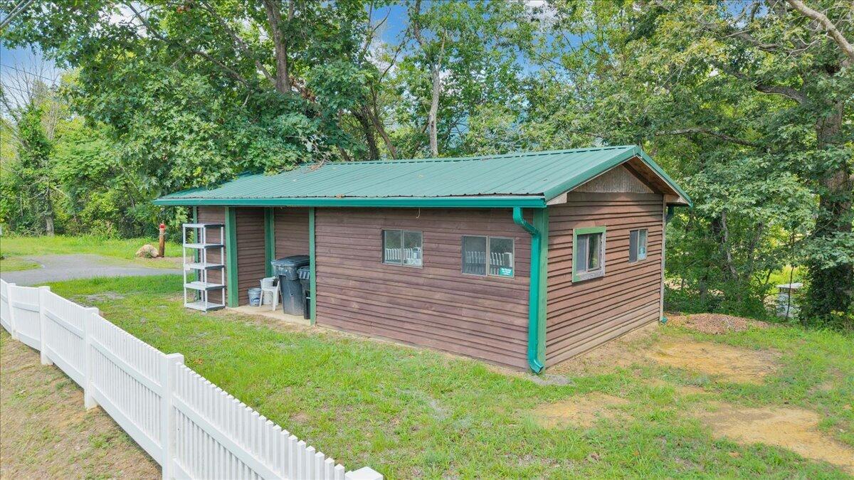 3663 Bradshaw RD