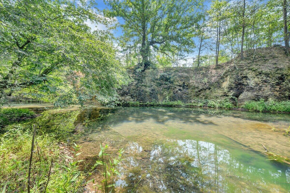 3663 Bradshaw RD