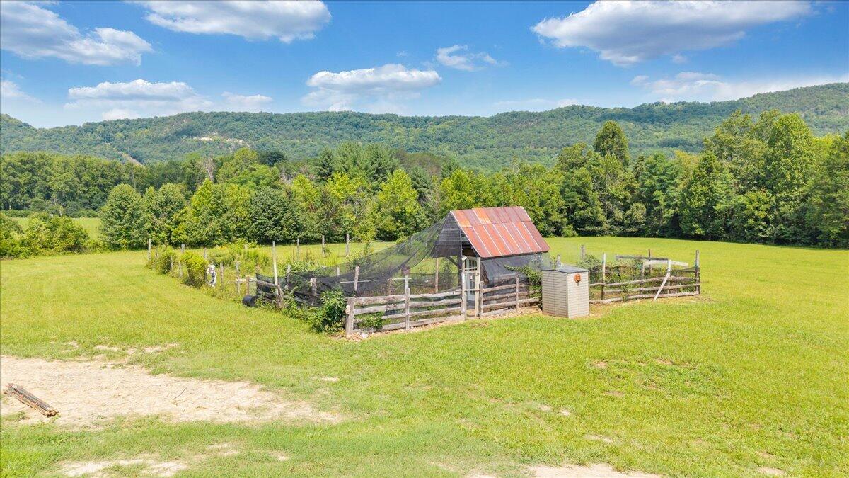 3663 Bradshaw RD