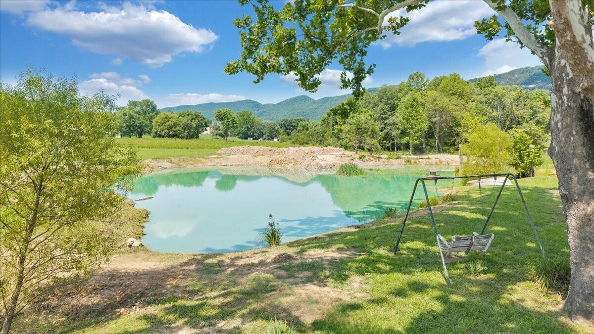3663 Bradshaw RD
