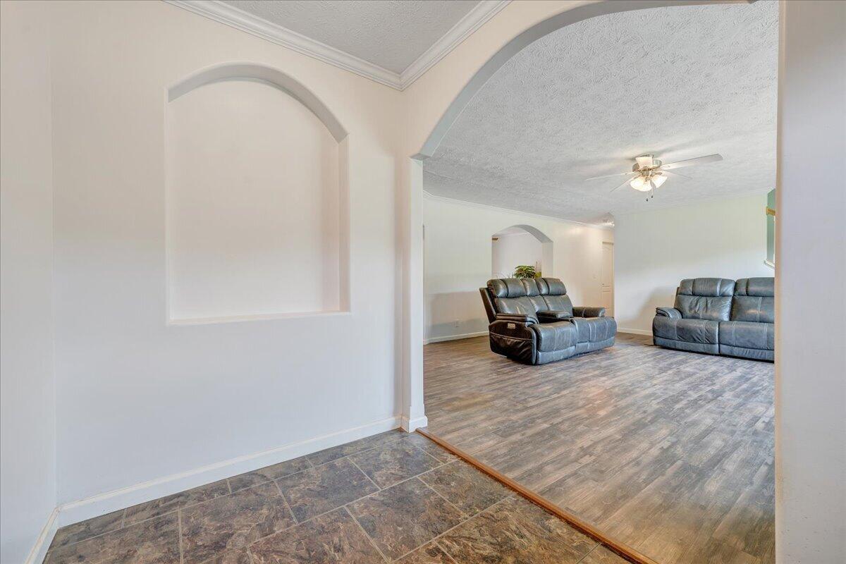 3663 Bradshaw RD