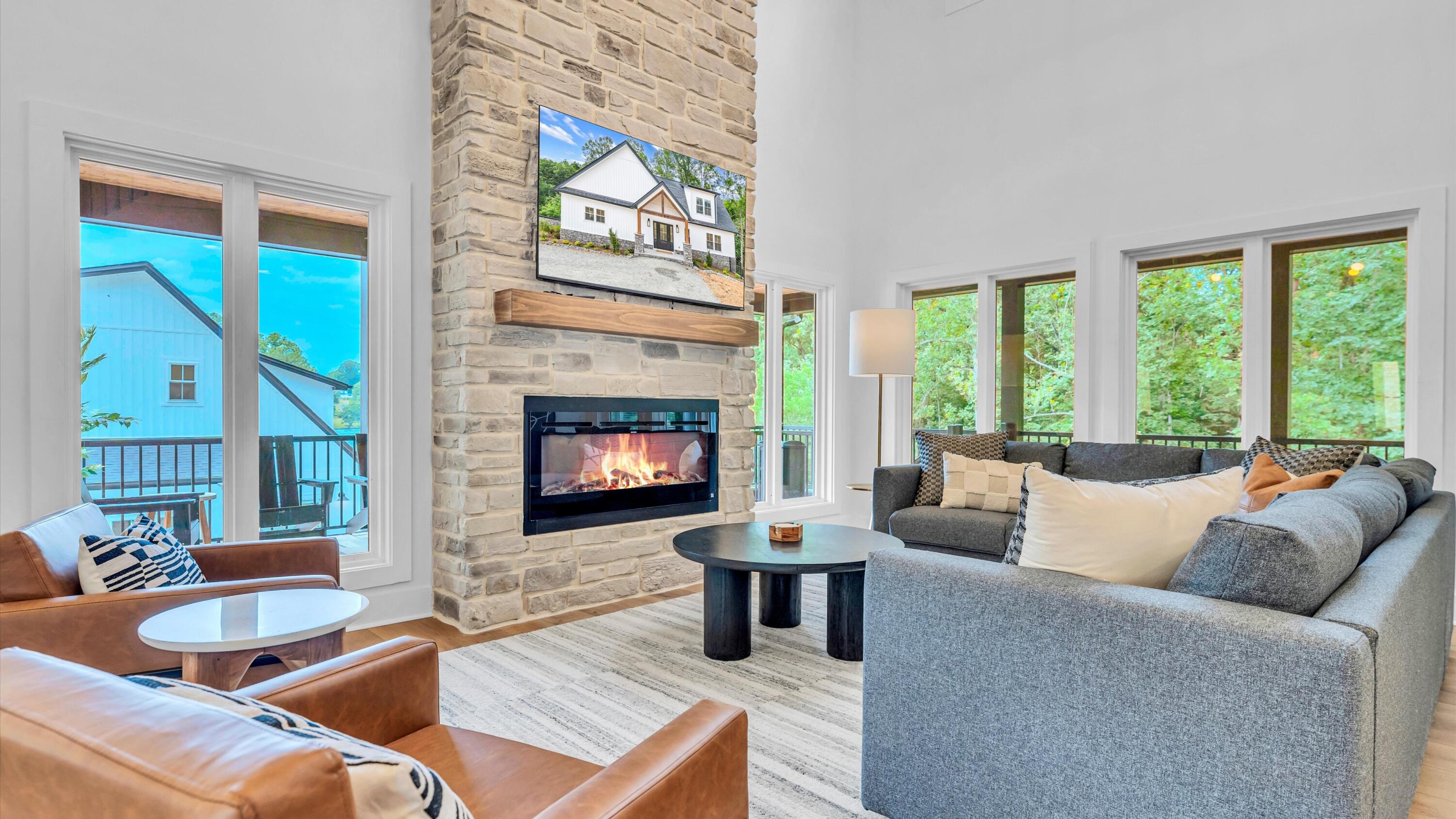 131 Oak Hollow RD