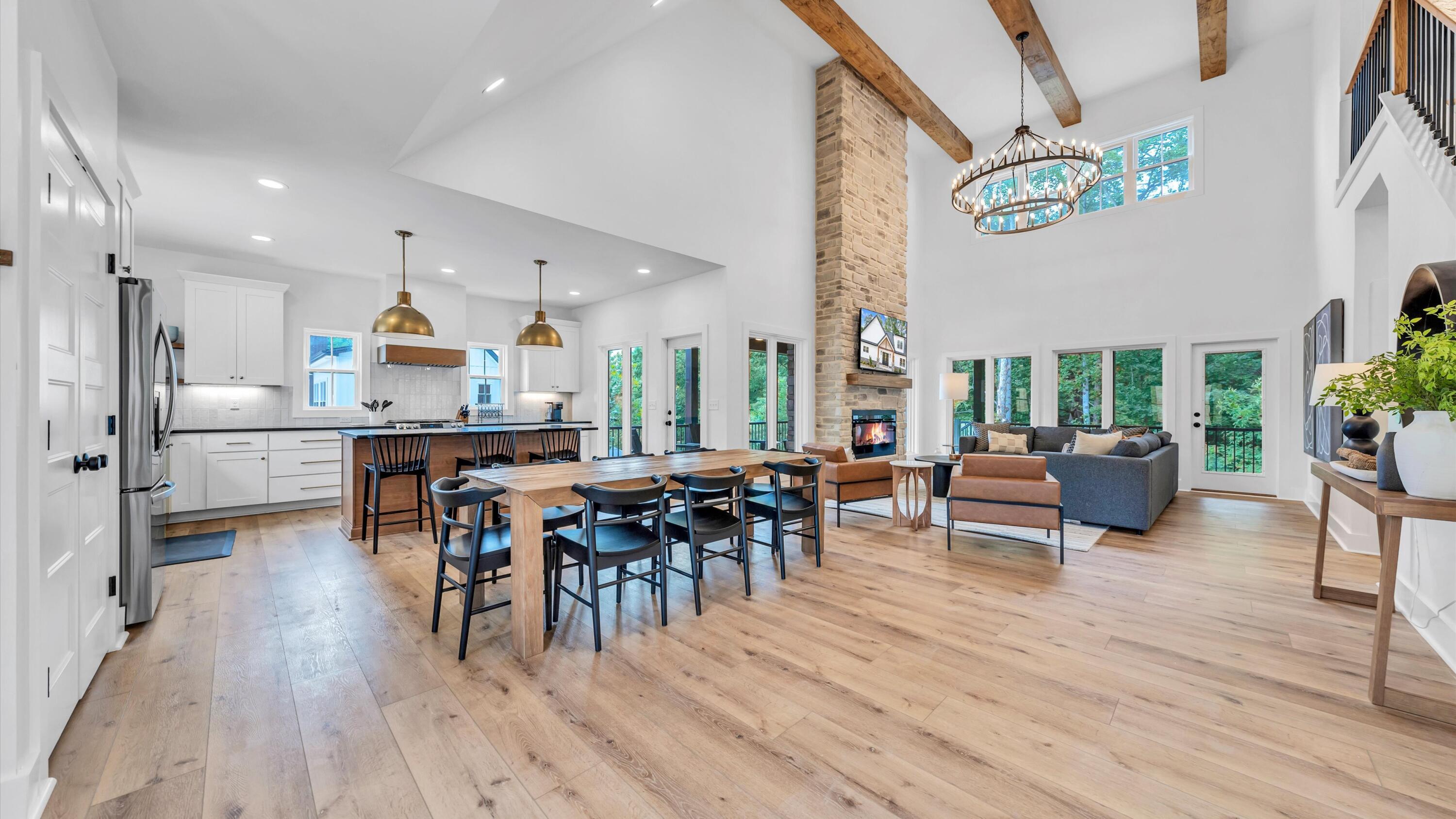 131 Oak Hollow RD