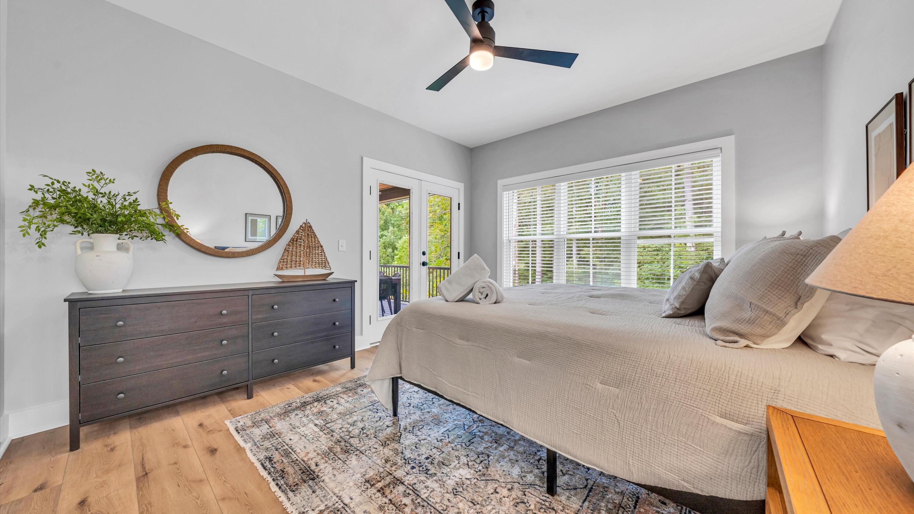 131 Oak Hollow RD