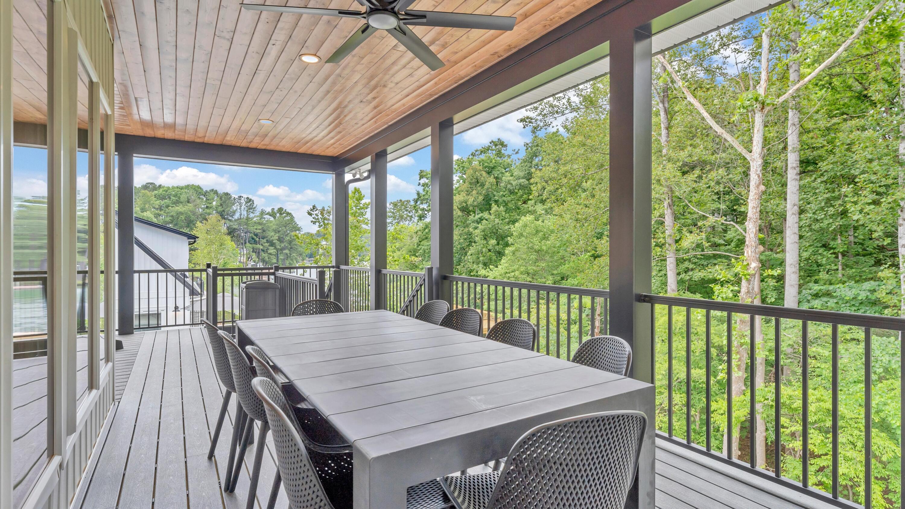 131 Oak Hollow RD