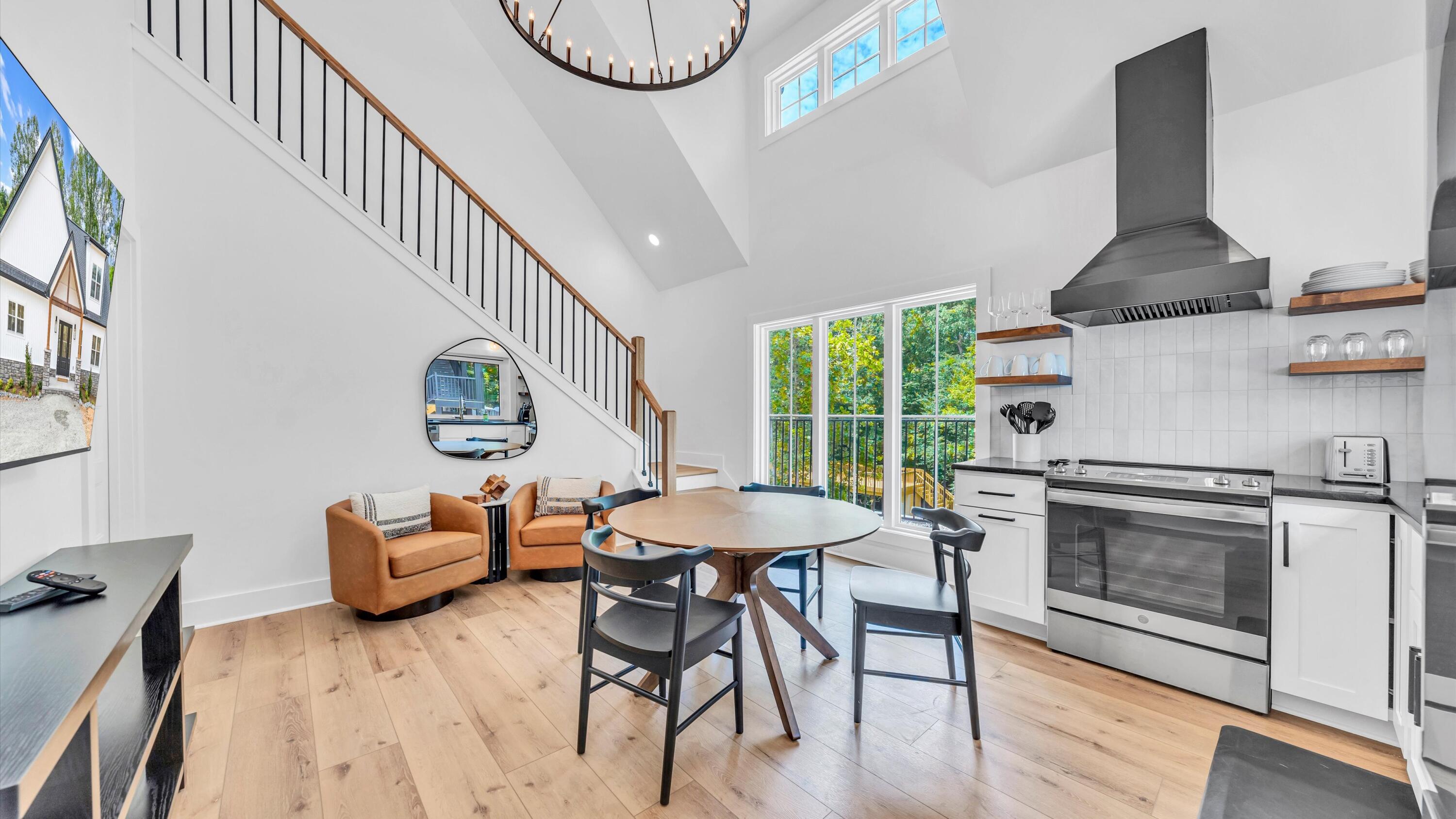 131 Oak Hollow RD
