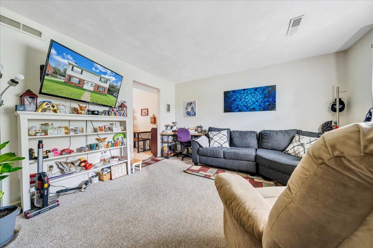 4102 Richland AVE NW