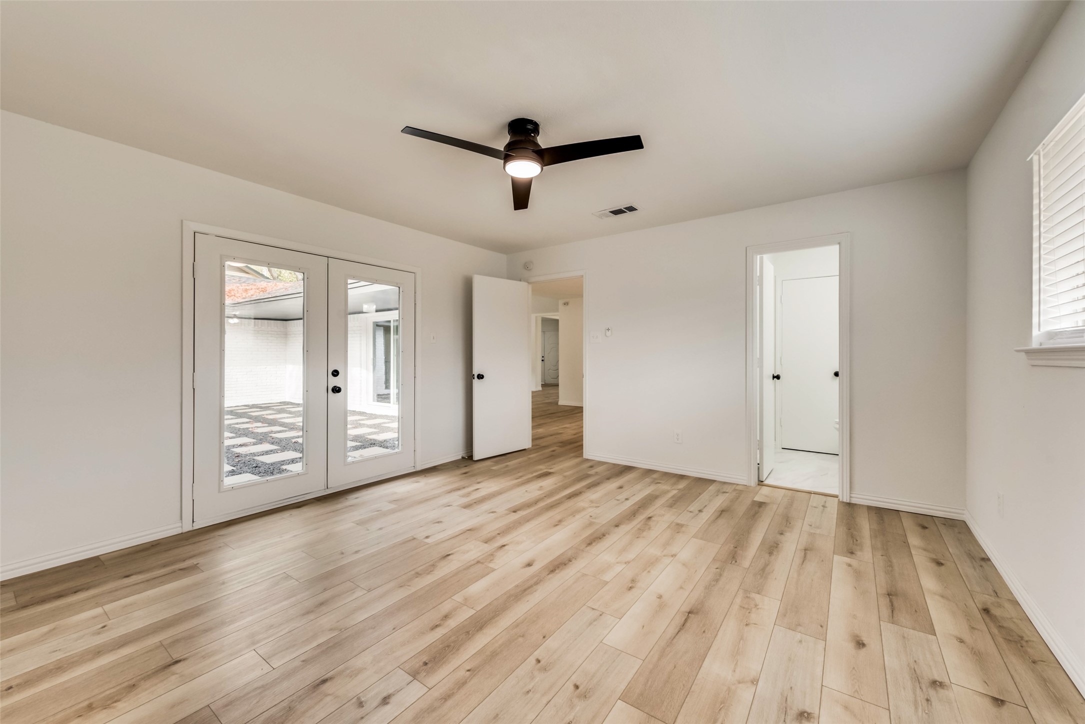 902 Clint Smith Drive