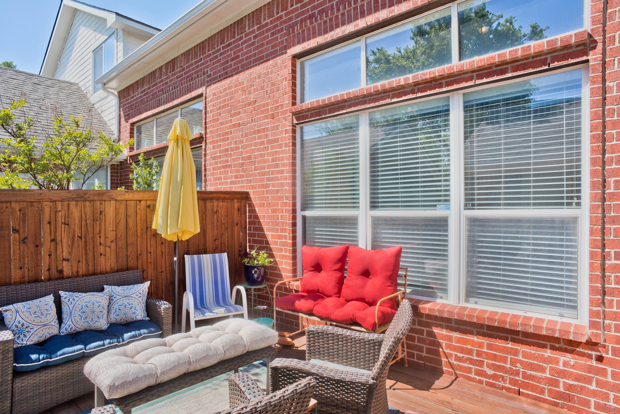 8036 Mimosa Drive