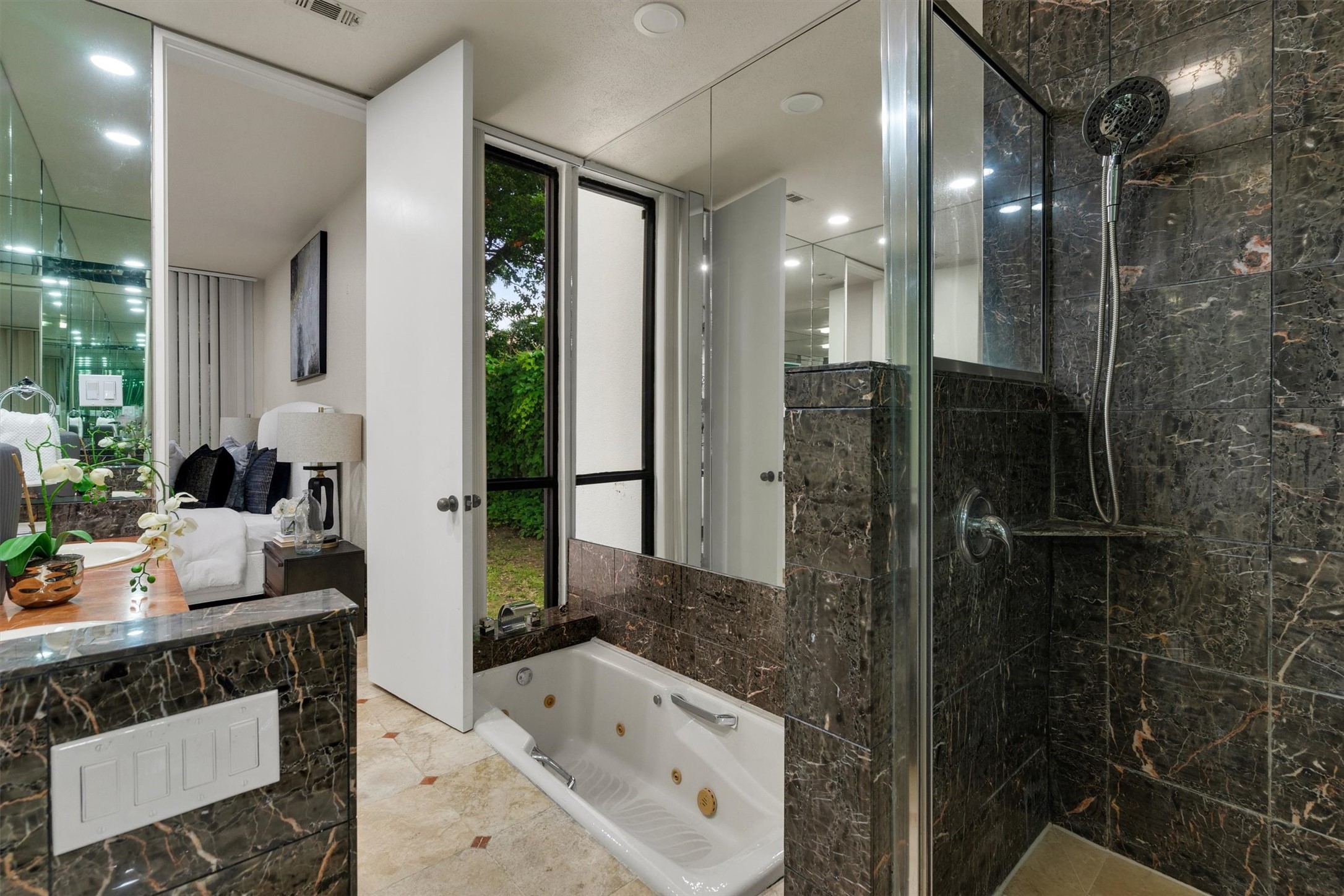 3855 Bellaire Drive S