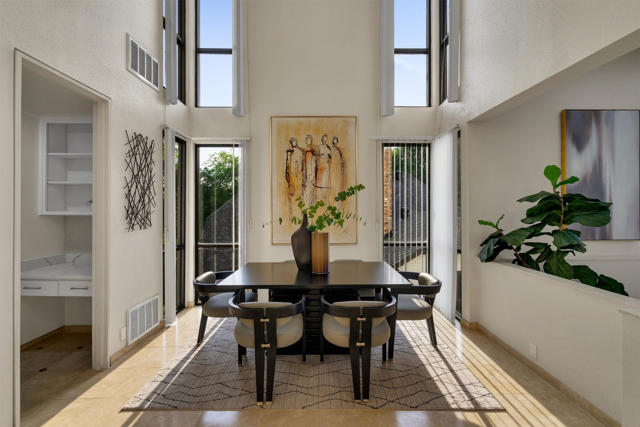 3855 Bellaire Drive S