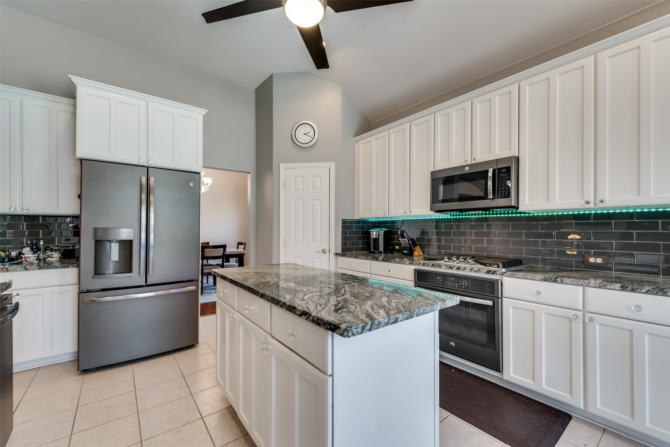 1018 Brentwood Drive