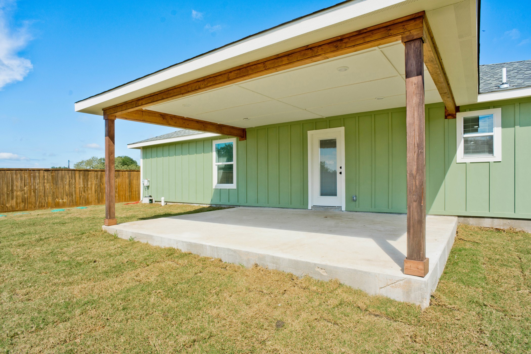 3719 Washington Trail