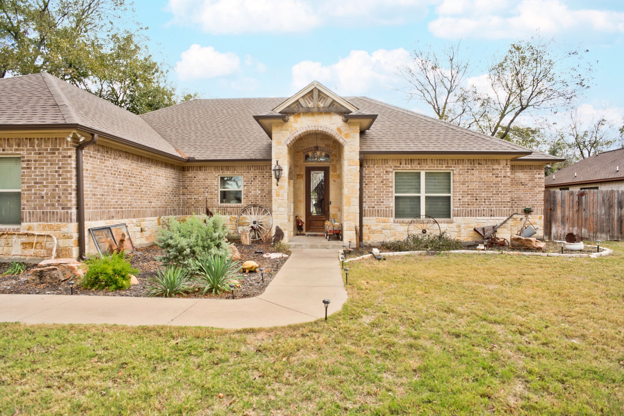 8917 Green Leaves Drive