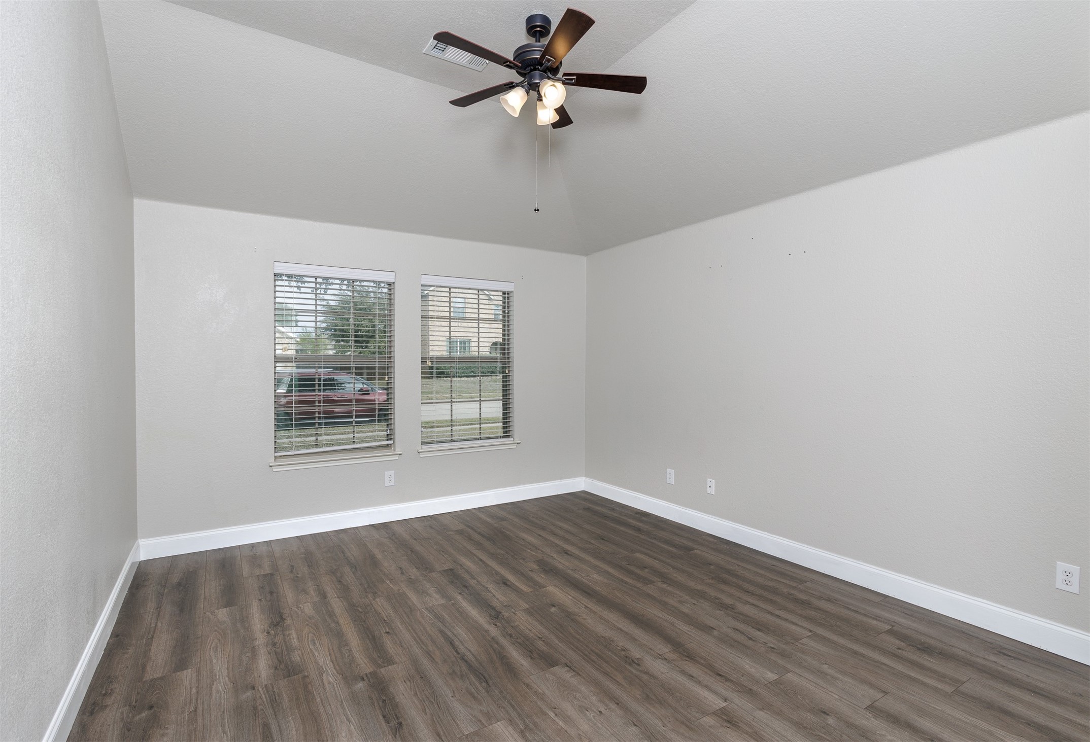 433 Foxcraft Drive