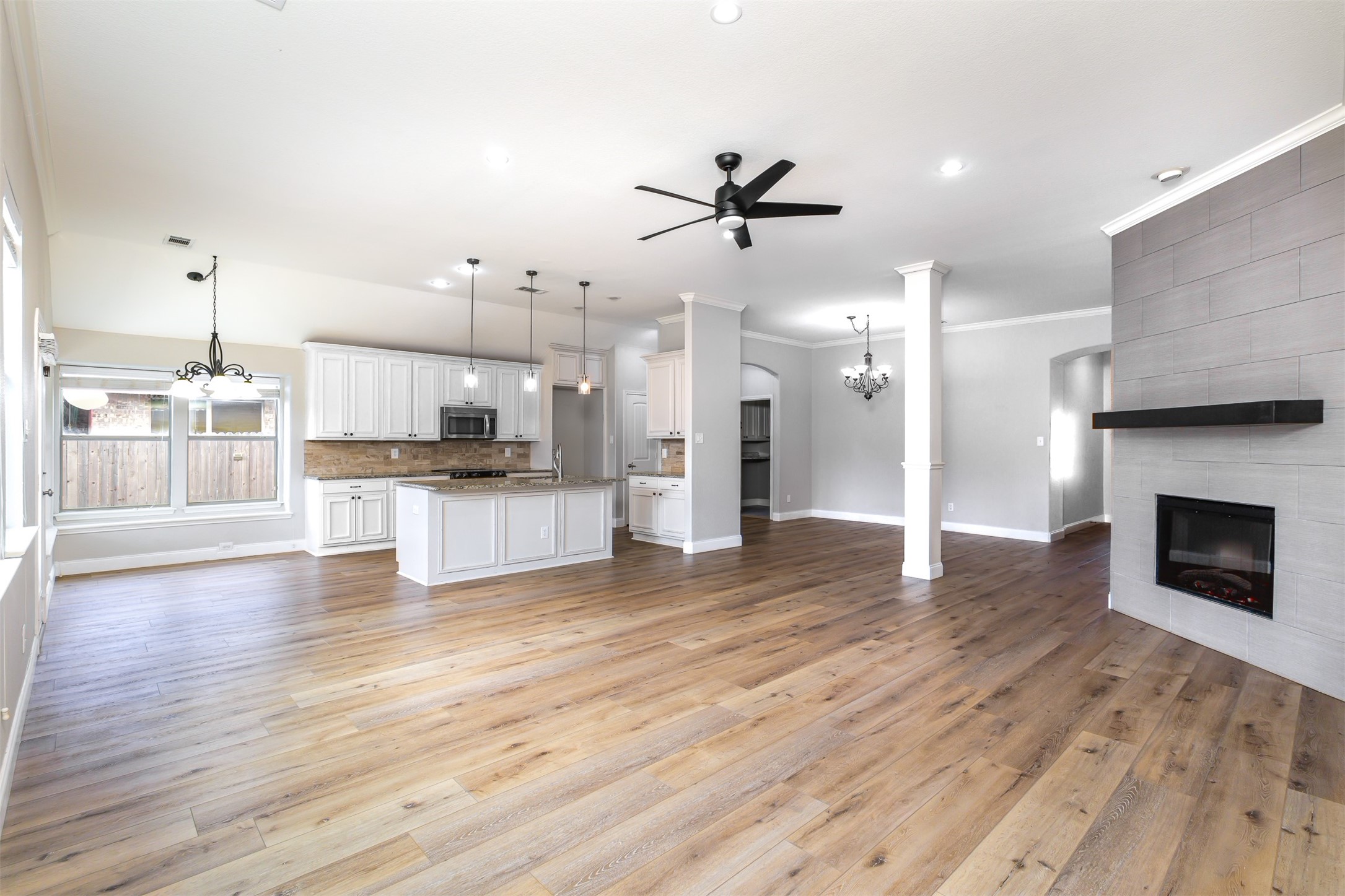 433 Foxcraft Drive