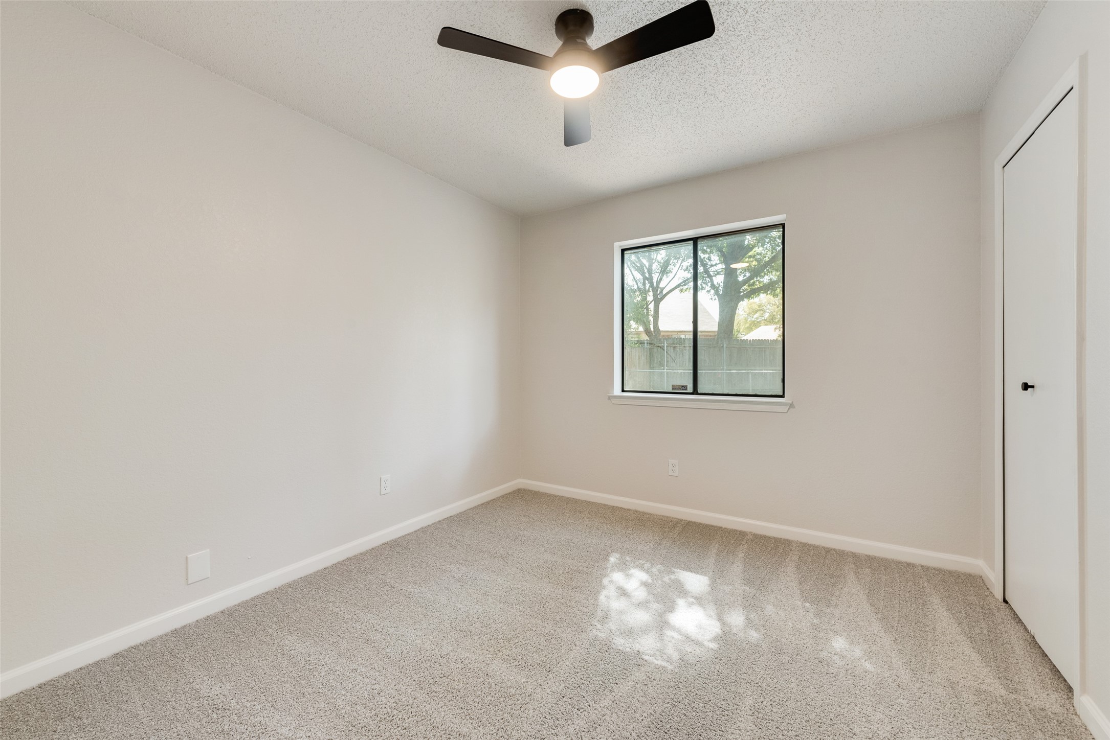 3212 Redwood Street