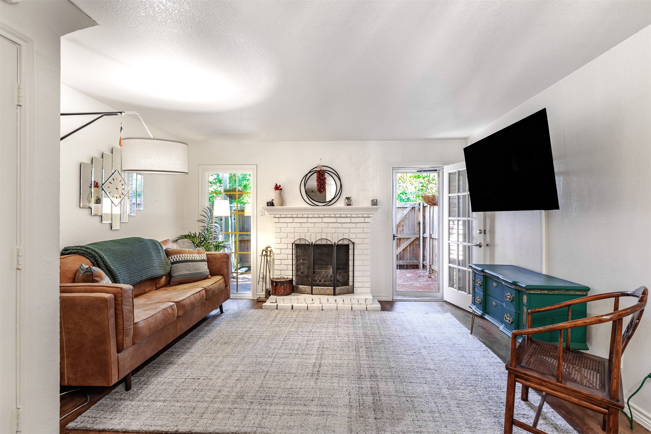 1389 Roaring Springs Road