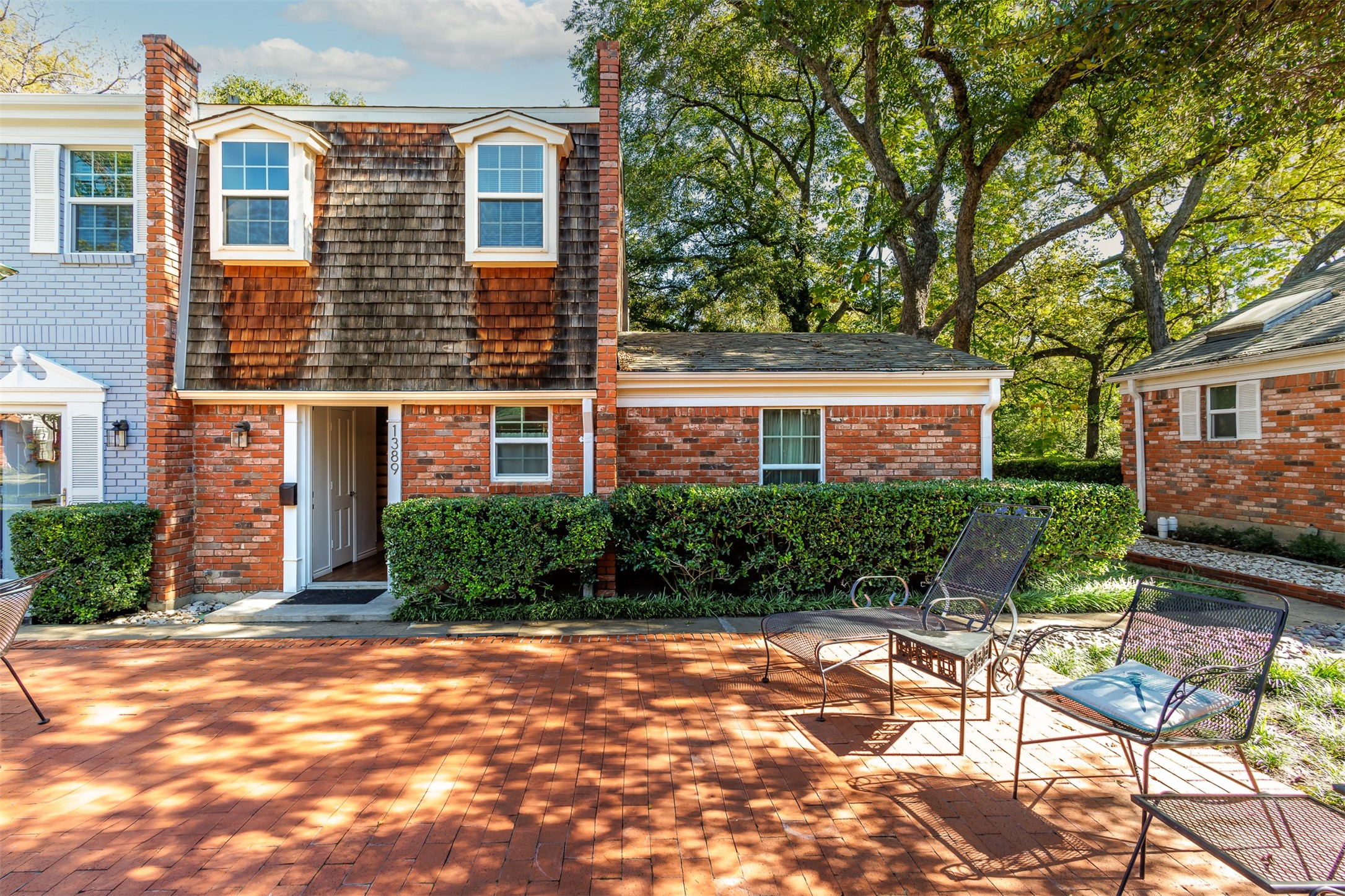 1389 Roaring Springs Road