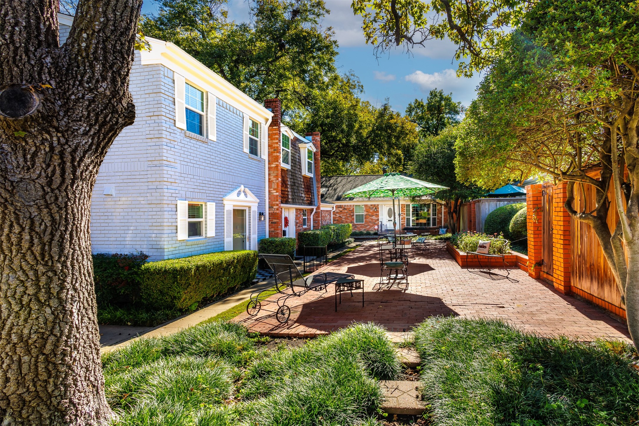 1389 Roaring Springs Road