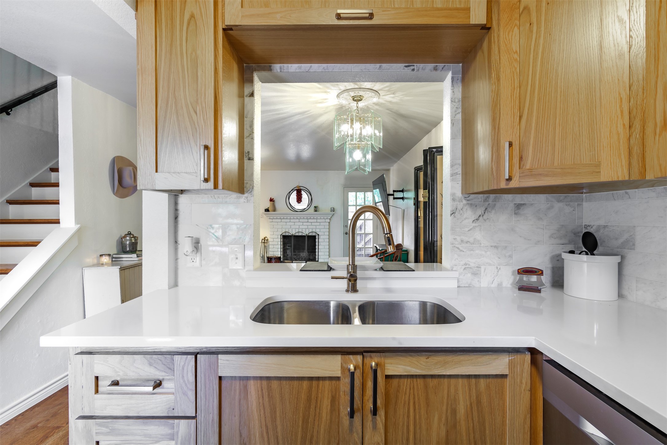 1389 Roaring Springs Road