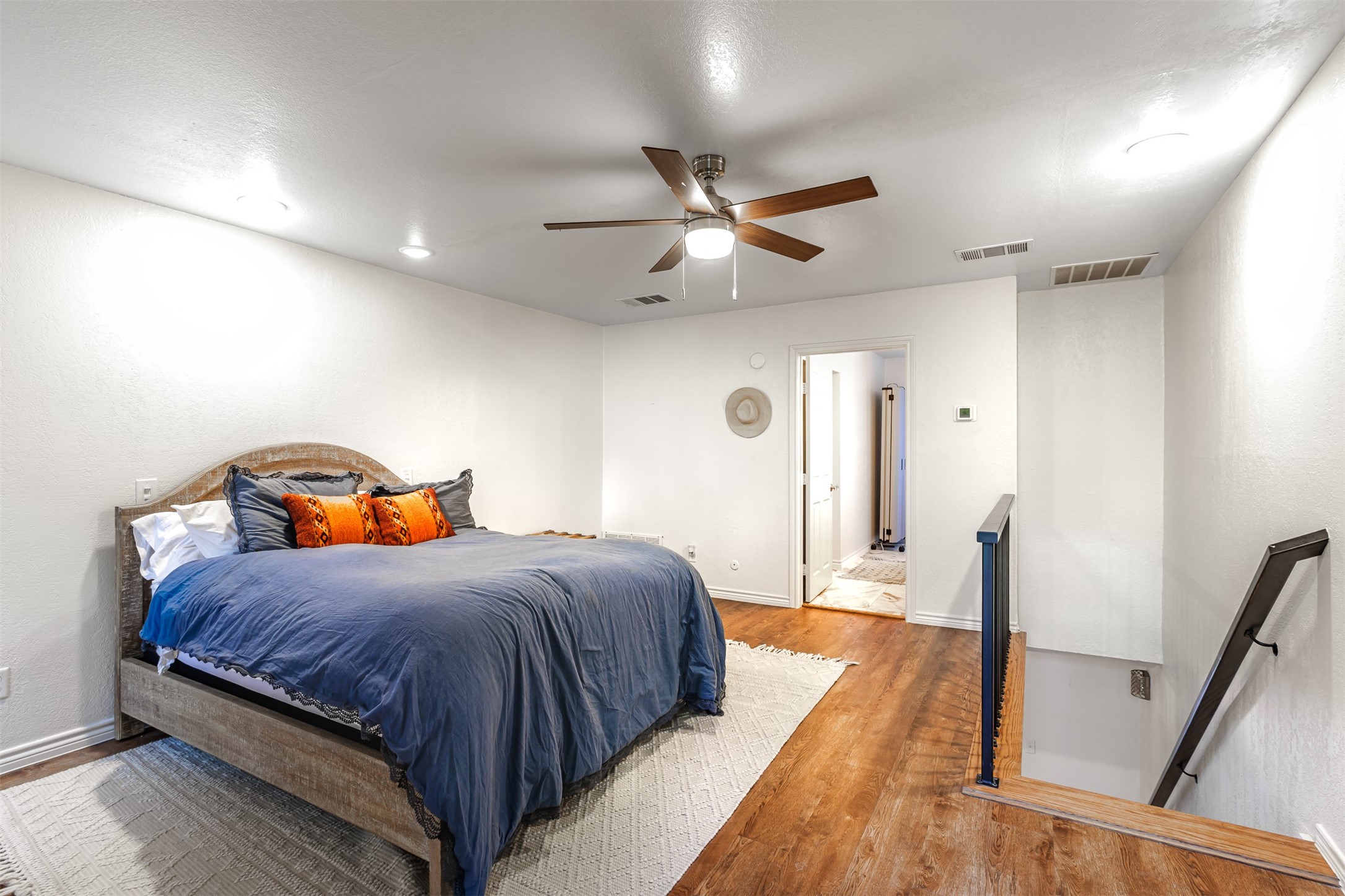 1389 Roaring Springs Road