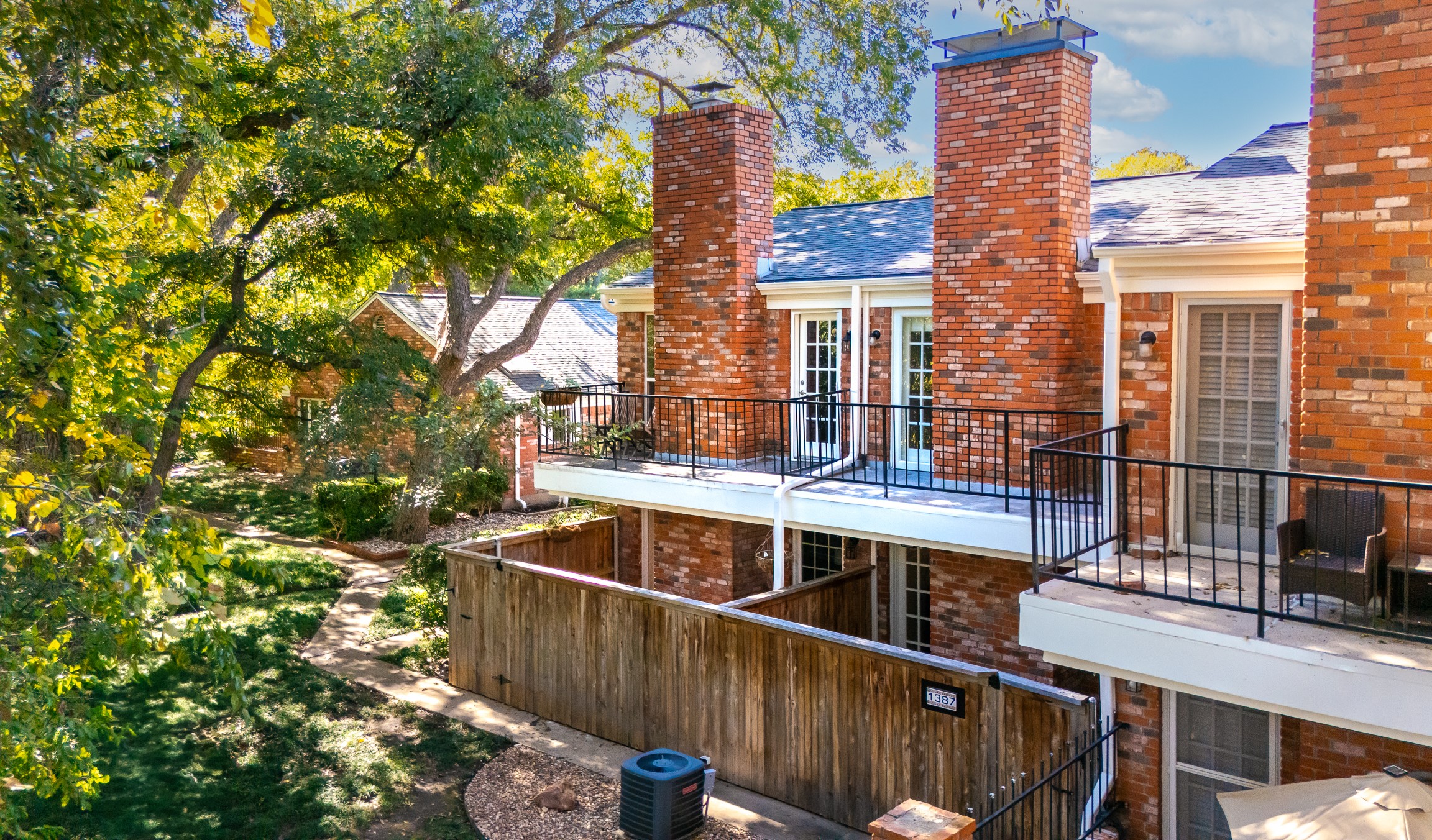 1389 Roaring Springs Road