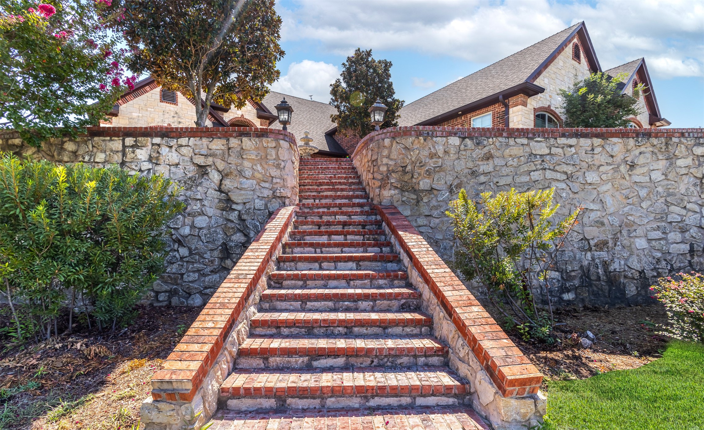 125 Acorn Lane