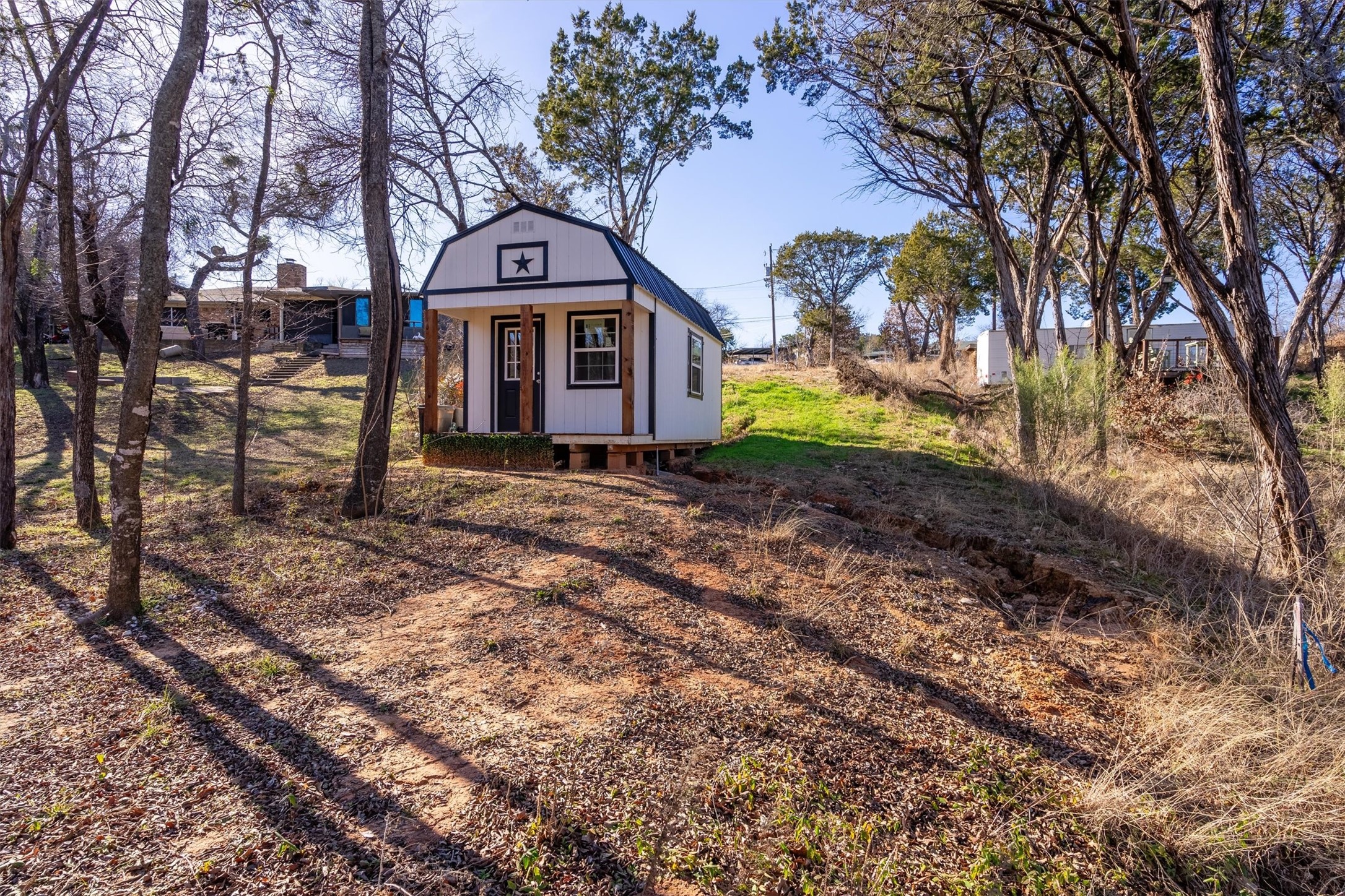 2407 Heritage Court