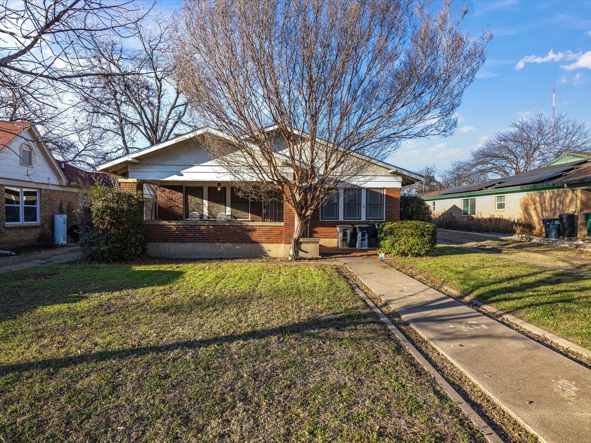3415 Meadowbrook Drive