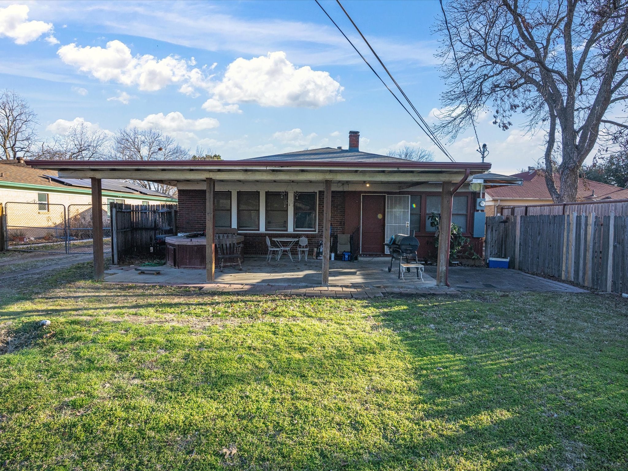 3415 Meadowbrook Drive