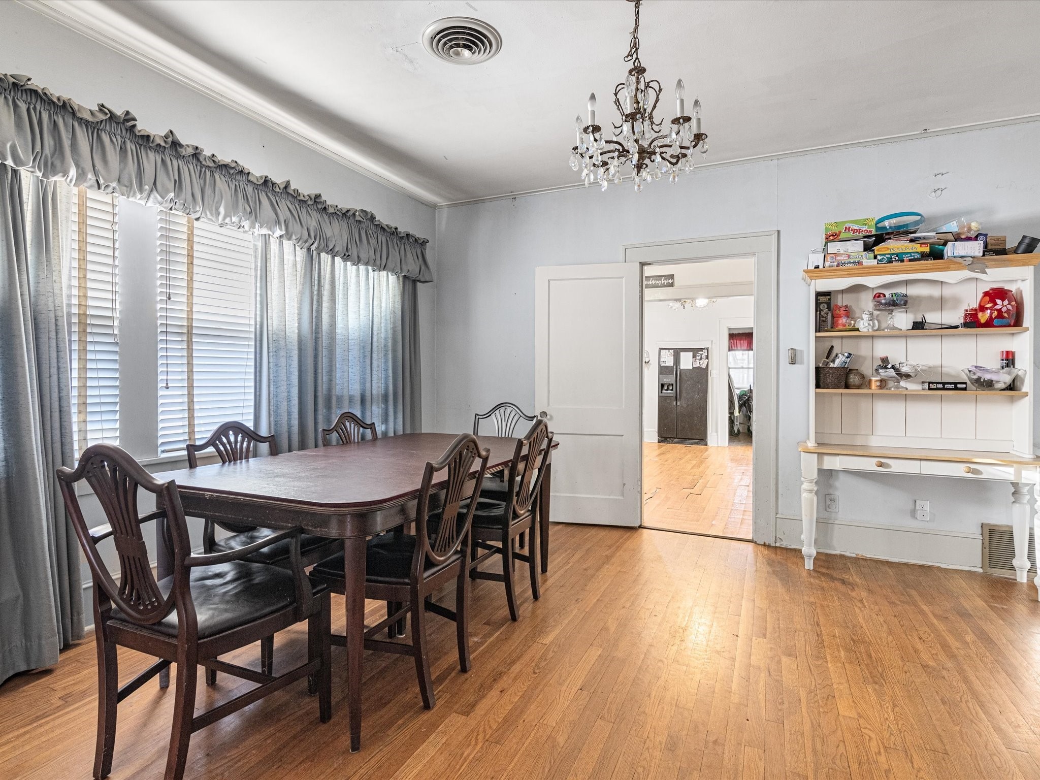 3415 Meadowbrook Drive