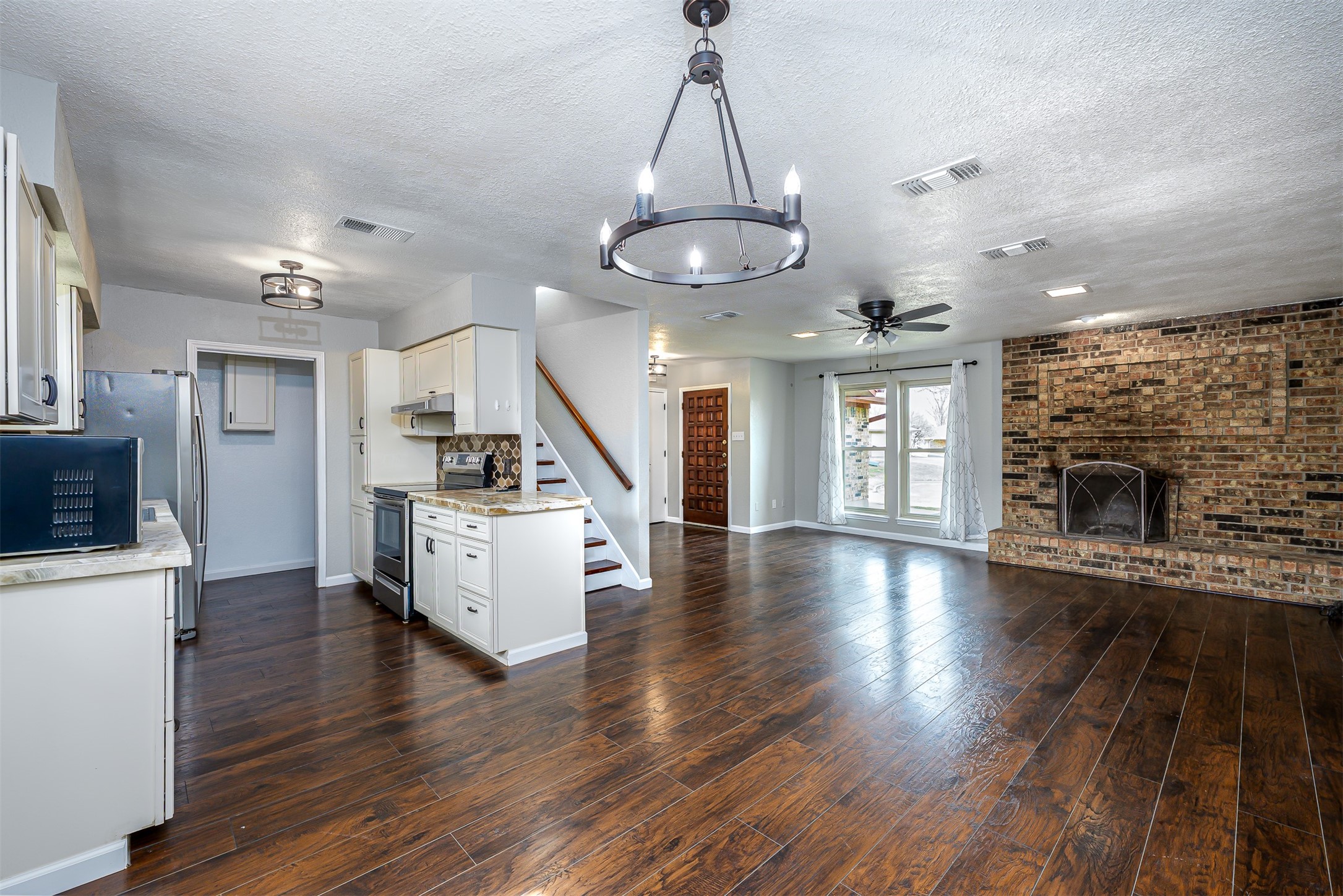7008 Natchez Court