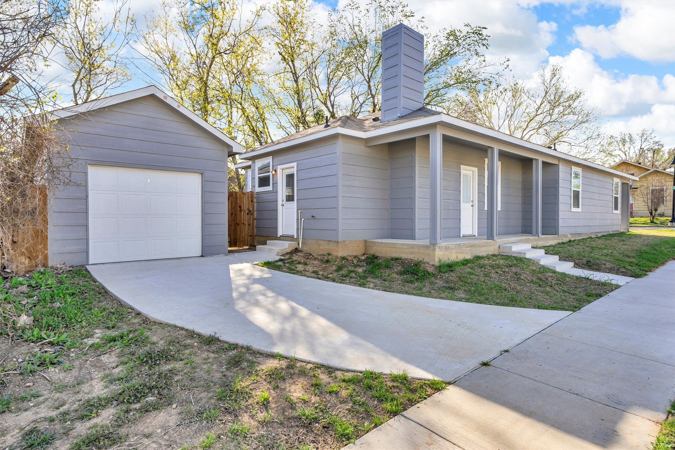 1301 E Tucker Street