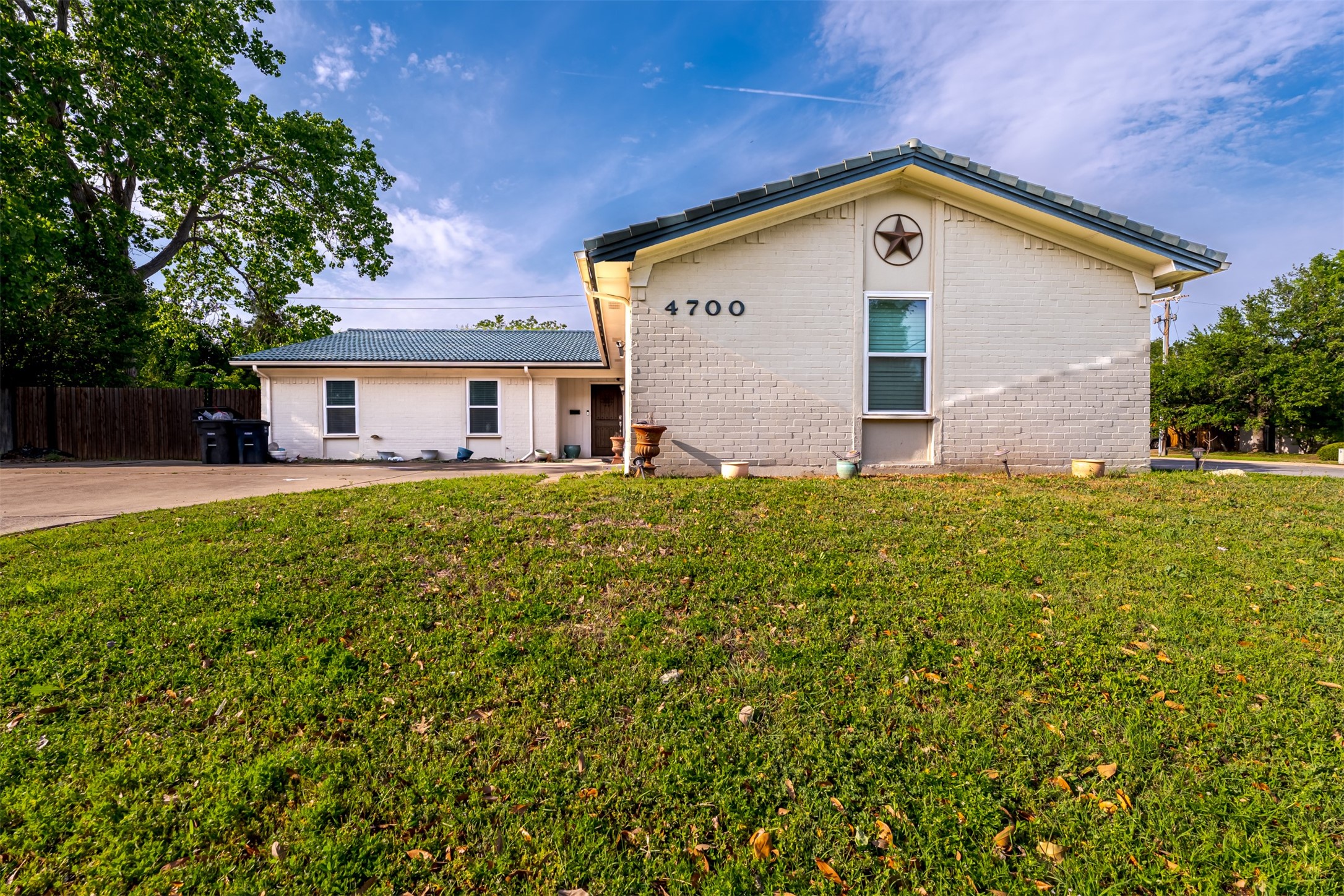 4700 Cinnamon Hill Drive
