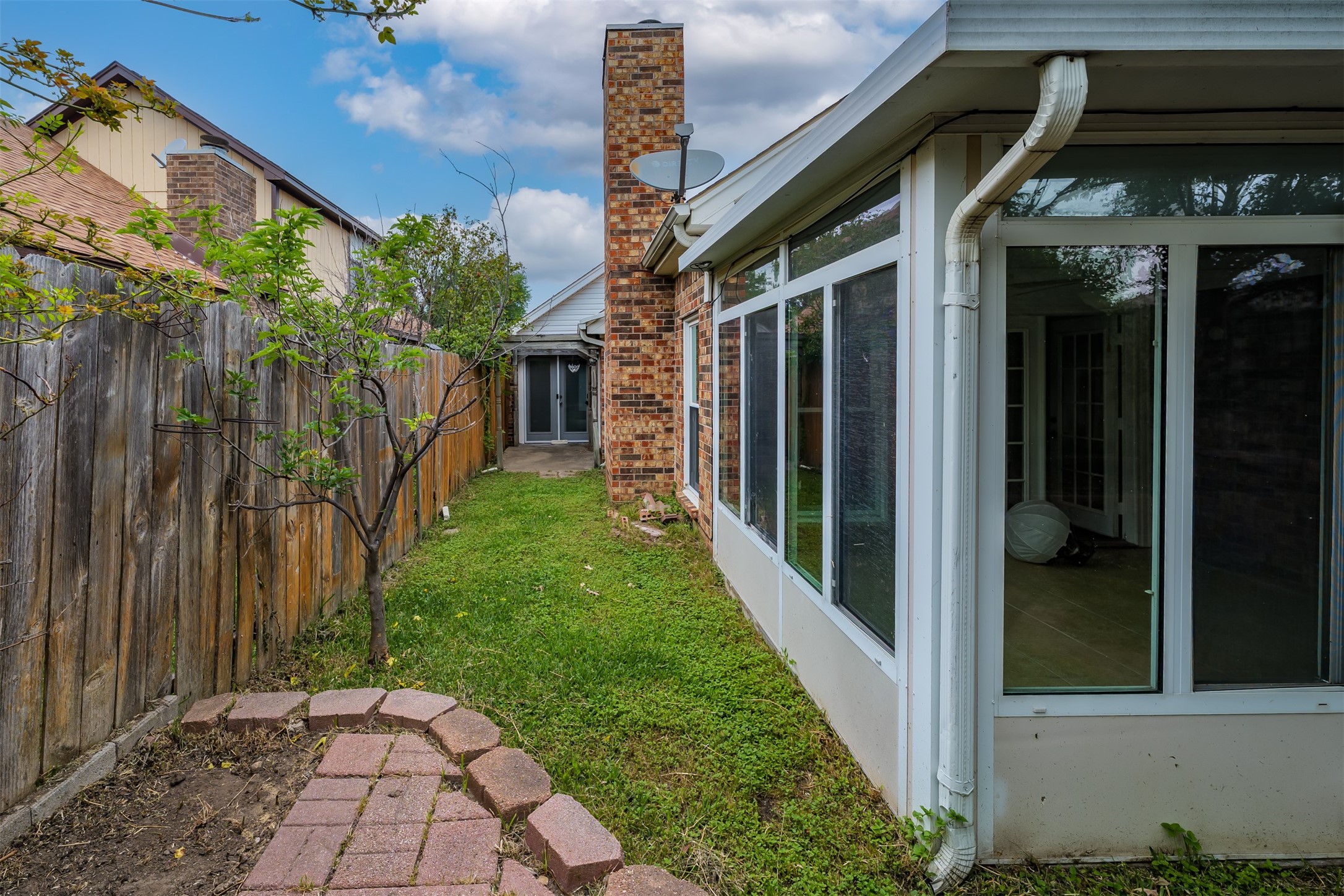 10629 Tall Oak Drive