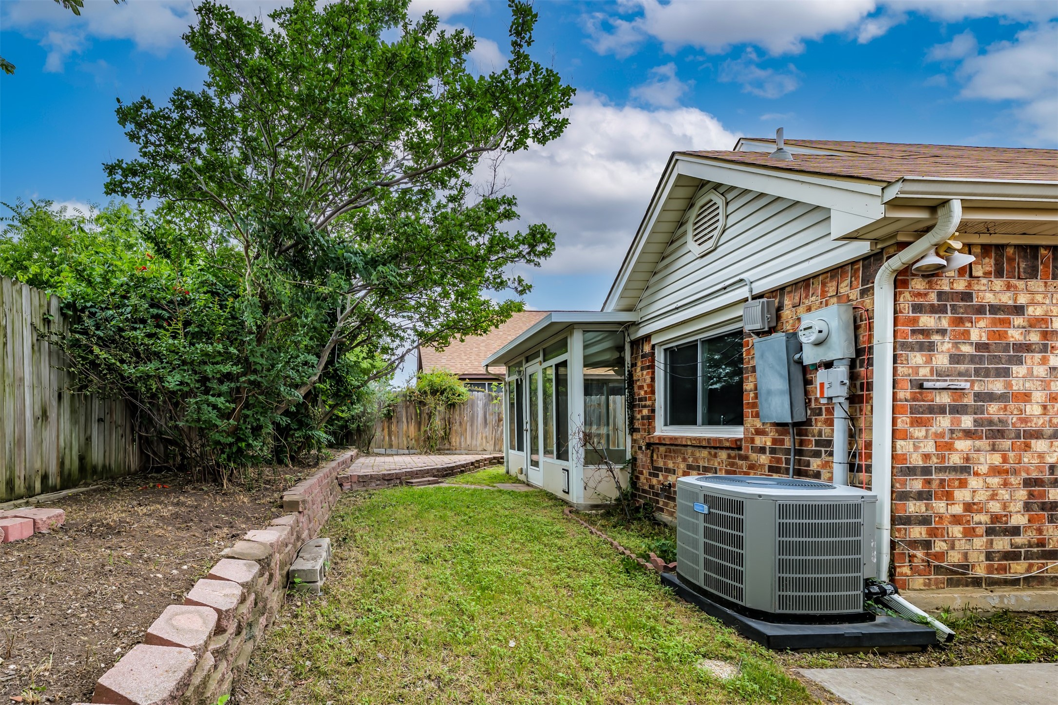 10629 Tall Oak Drive