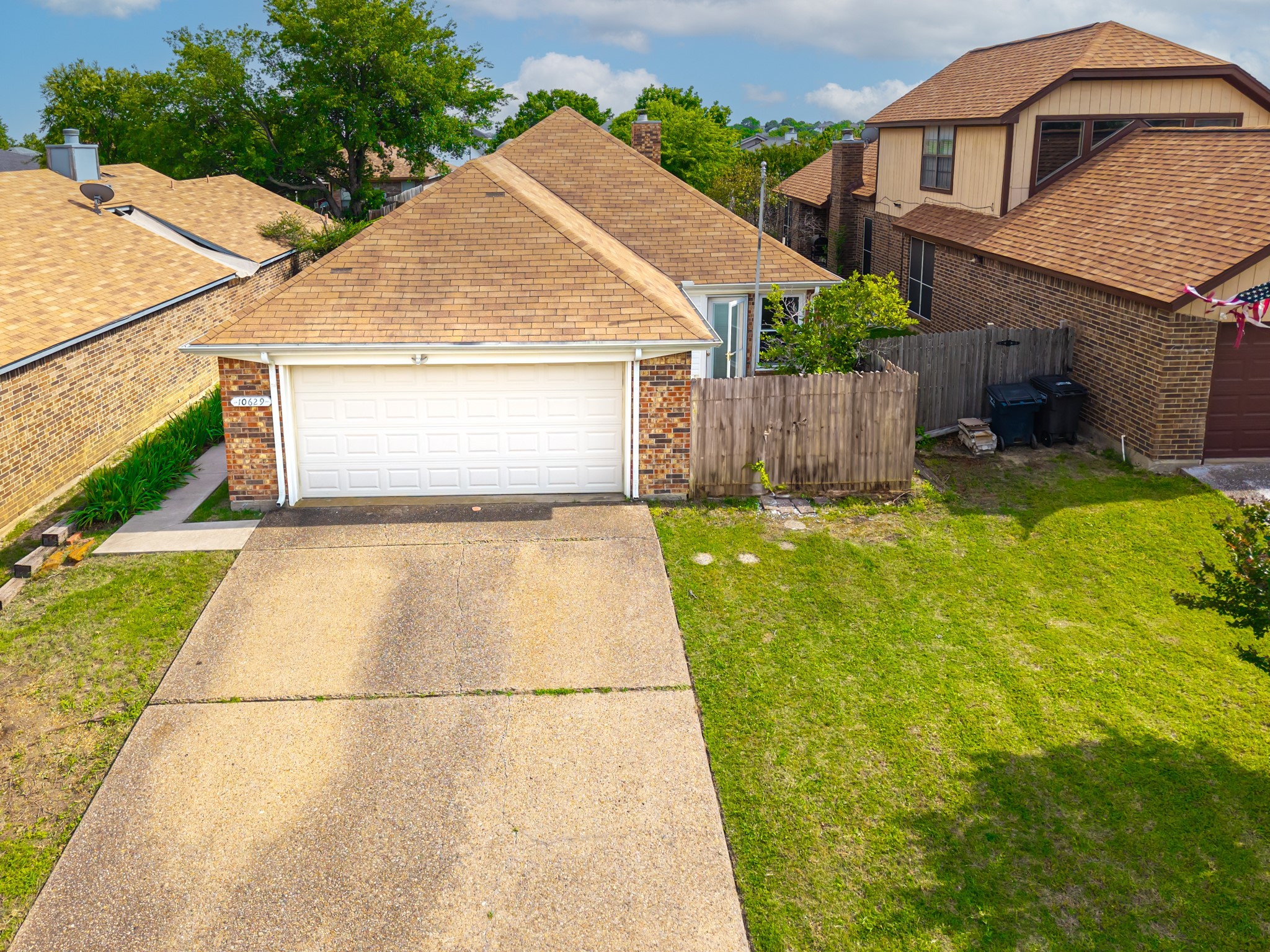 10629 Tall Oak Drive