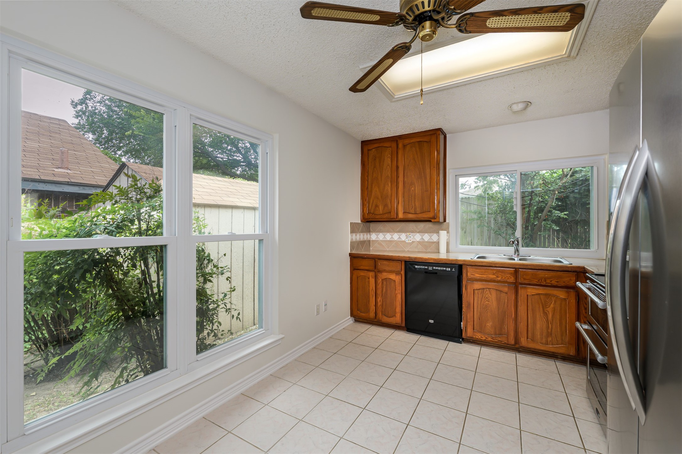 10629 Tall Oak Drive