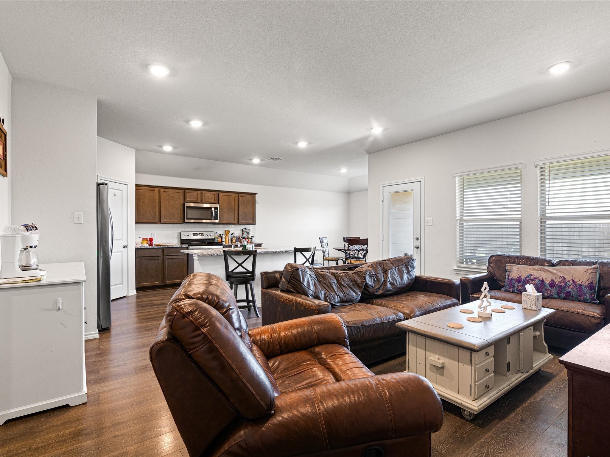 2908 Royal Acres