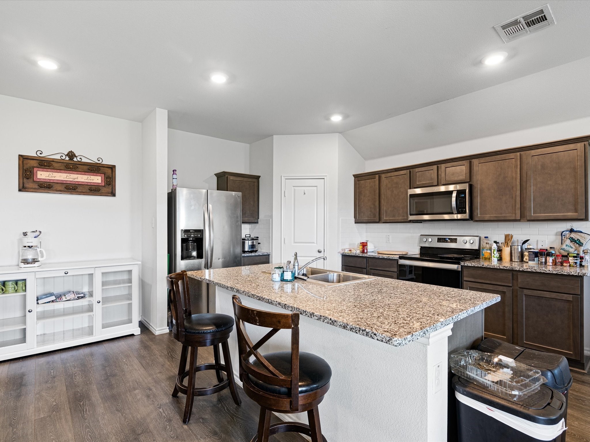 2908 Royal Acres