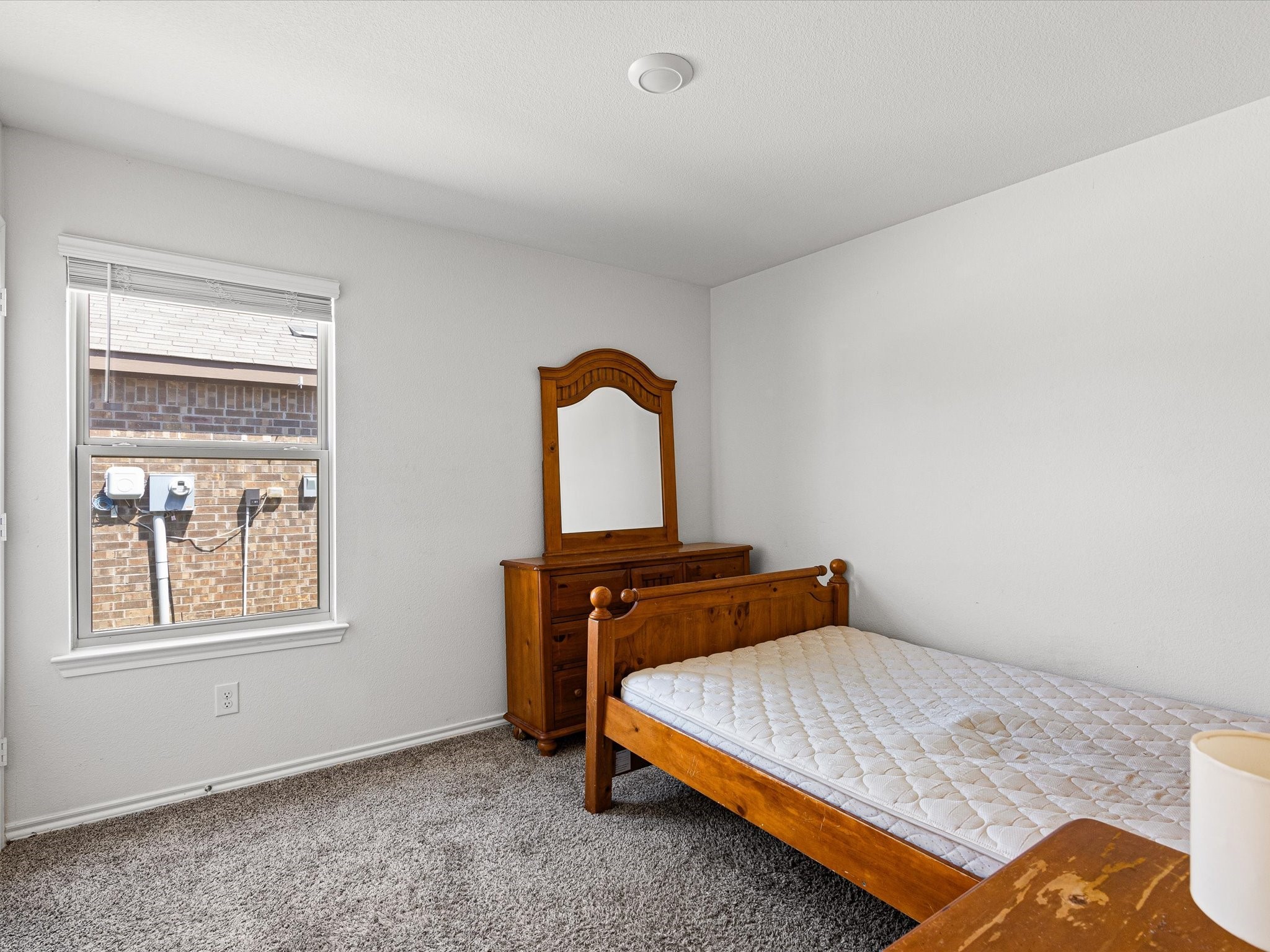 2908 Royal Acres