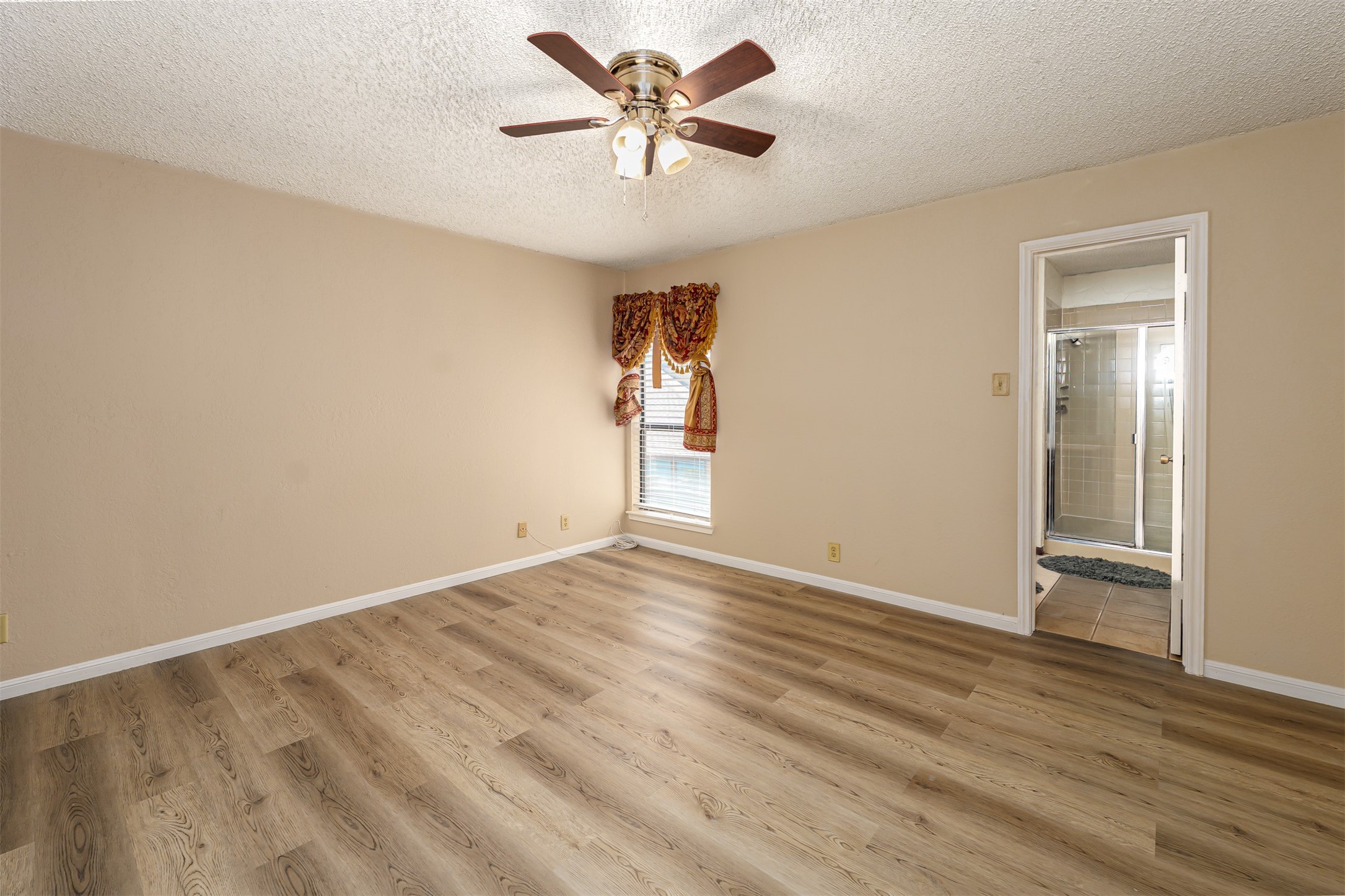 1201 Harwell Drive 225