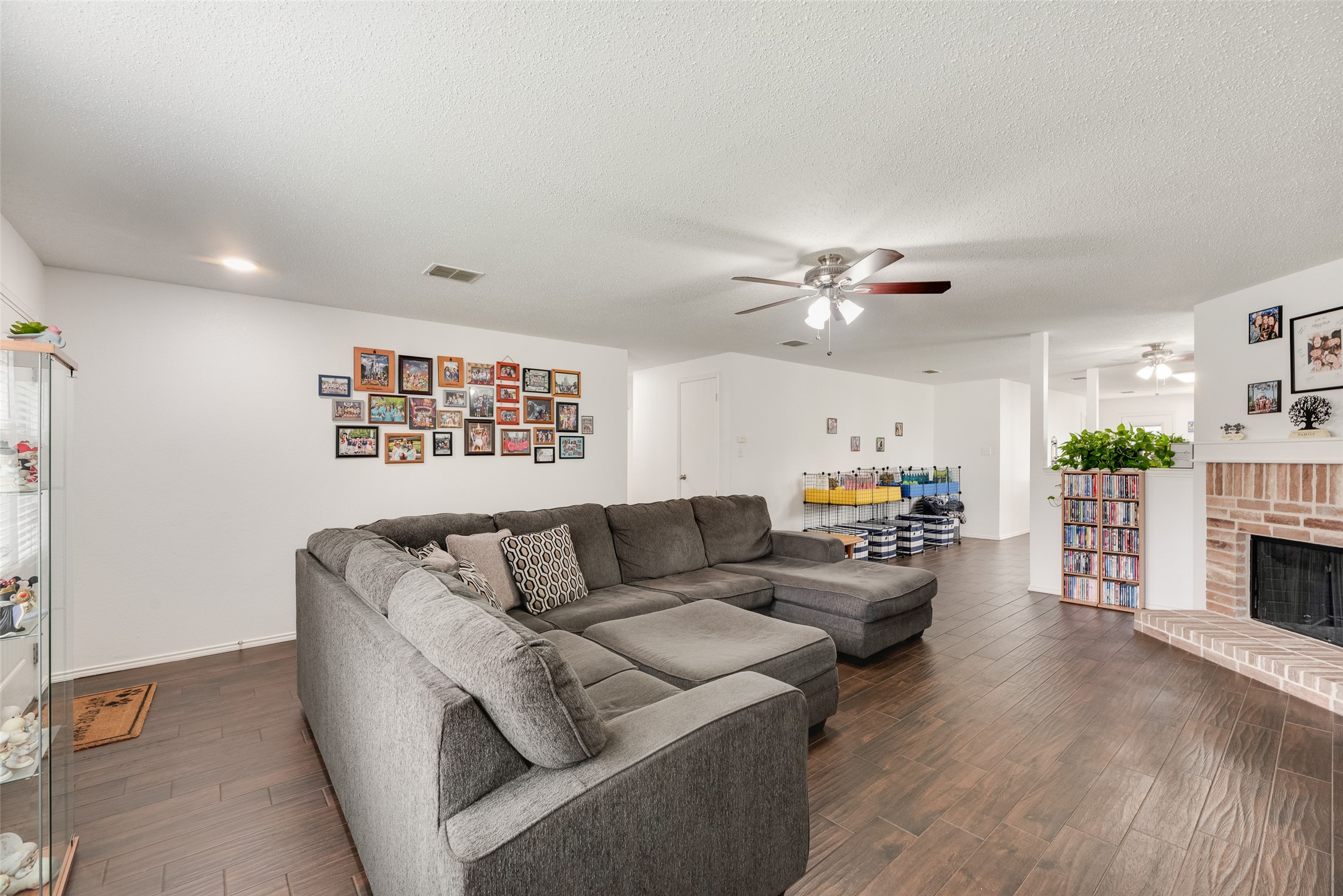 5600 Camarillo Drive