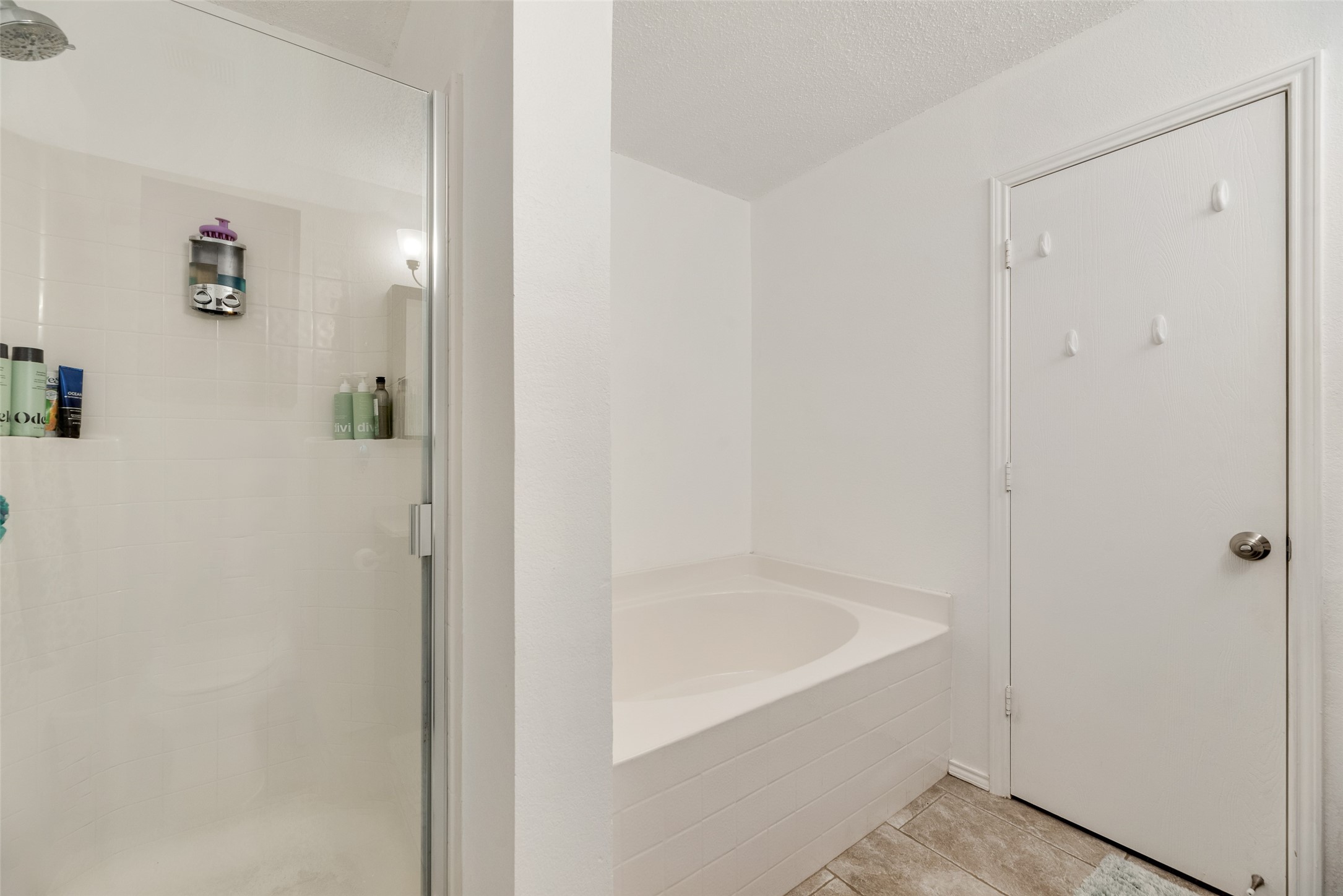 5600 Camarillo Drive