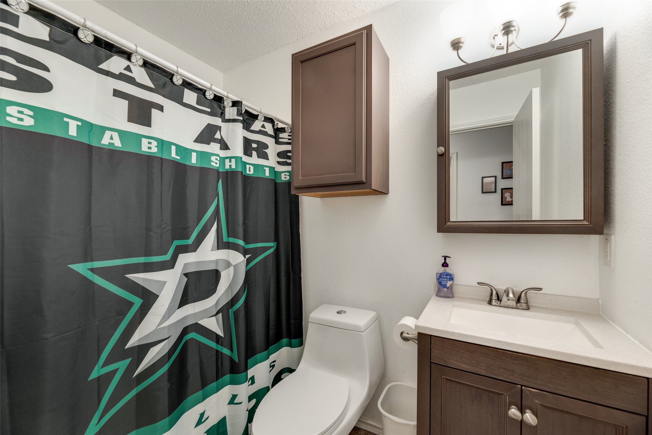 5600 Camarillo Drive